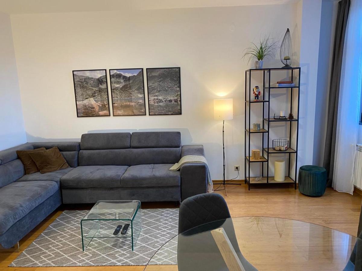 Sana Ski Apartment 620 In Flora, بوروفتس المظهر الخارجي الصورة